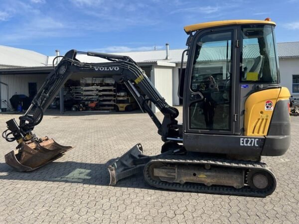 VOLVO EC27C